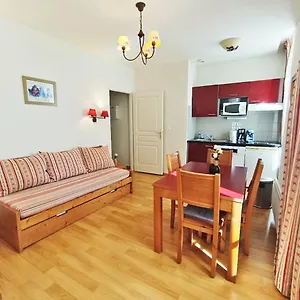 La Cardabelle, T2, Centre Luchon, Wifi, Casier A Ski, Ascenseur, 4 Personnes Appartement