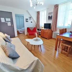 Le Venasque, T2, Centre Luchon, Wifi, Casier A Ski, Ascenseur, 4 Personnes Appartement
